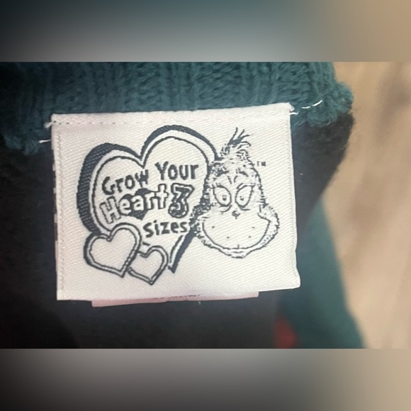 Kids Grinch Ugly Christmas Sweater L 2024 🎄Grow Your Heart 3 Sizes - Picture 8 of 8